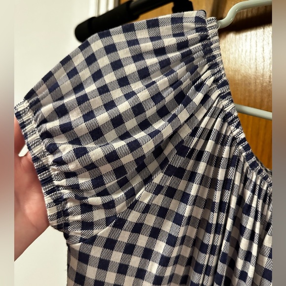 About a Girl Blue and White Checkered Crop Top with Capped Sleeves - Picture 2 of 3